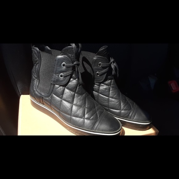 Chanel boots - Picture 2 of 3